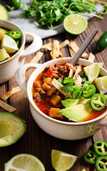 10 Manly Chili Recipes - Hearty & Filling - Dad Life Lessons