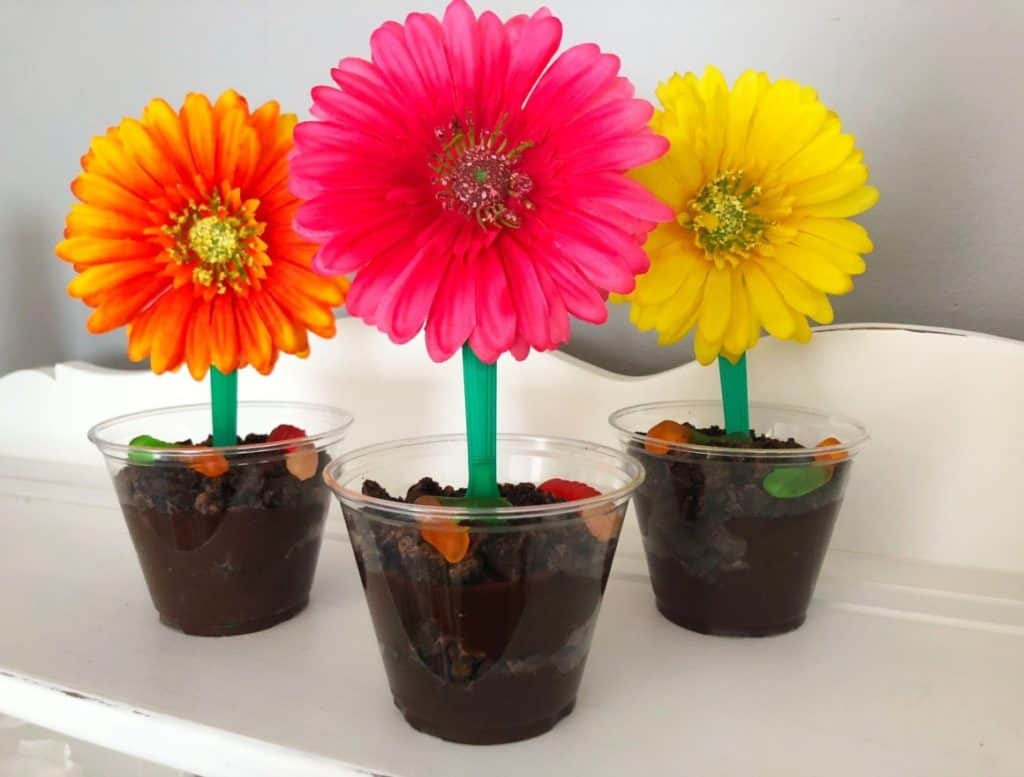 Fun Snacks For Toddlers - Flower Cup Sundae