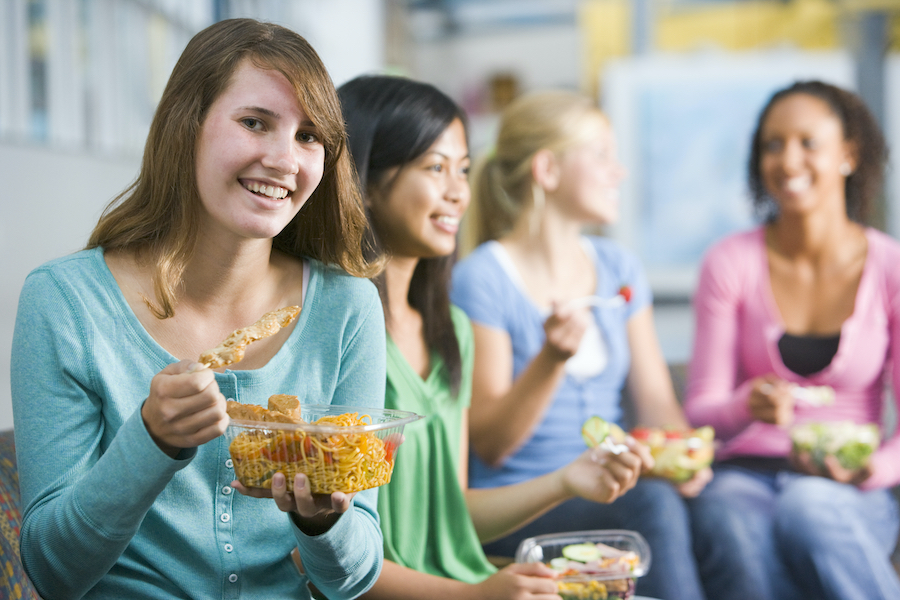 teens eating lunch