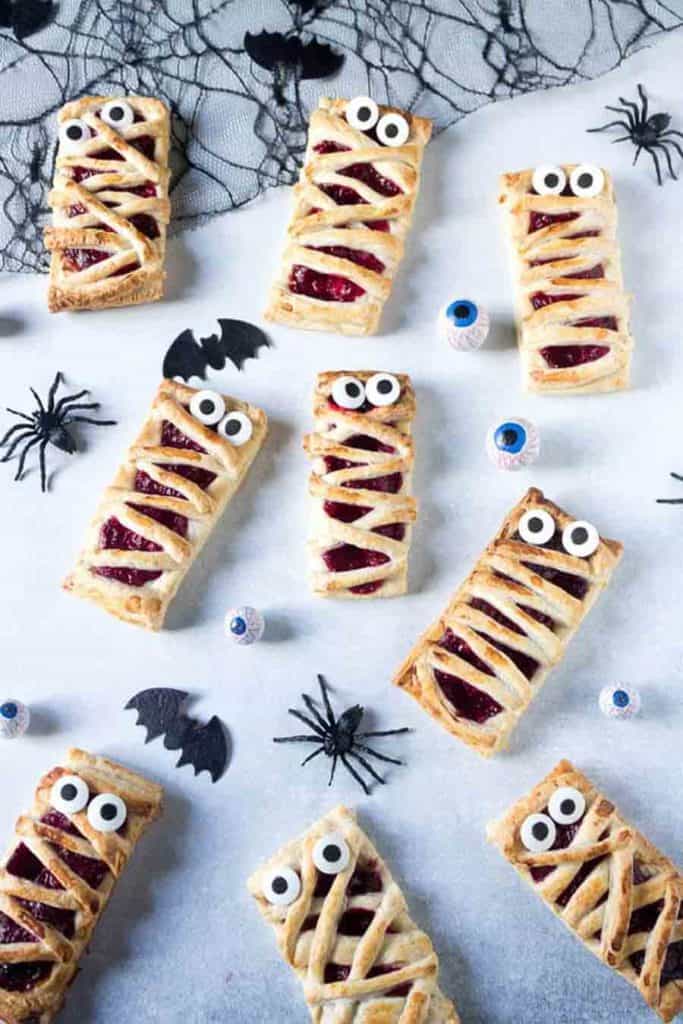 raspberry mummy Halloween 